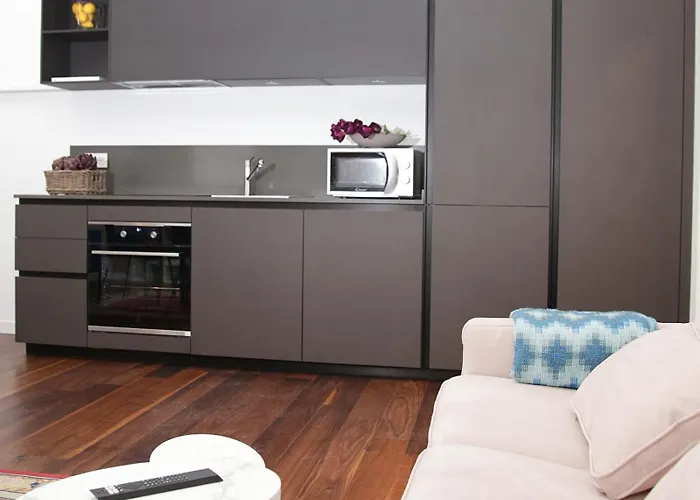 Secret Courts Centre-outdoor Space 아파트 *