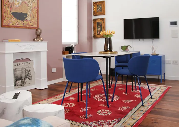 דירה Secret Courts Centre-outdoor Space מילאנו