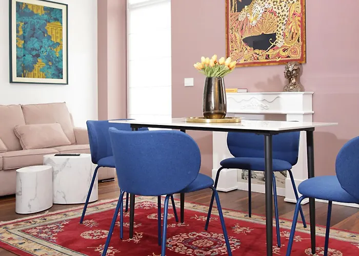 Secret Courts Centre-outdoor Space *