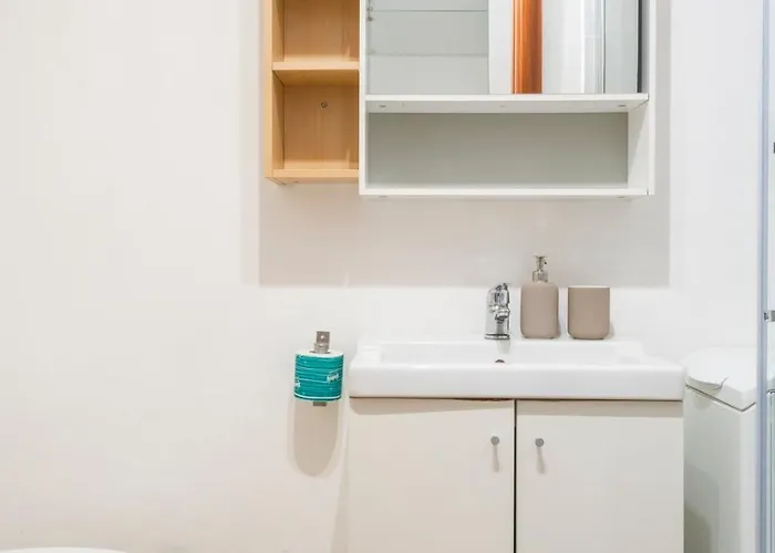 דירה Cozy & Happy Flat In Downtown