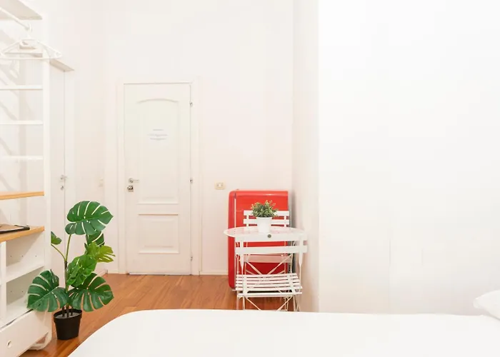 New! Lovely & Friendly In Center B