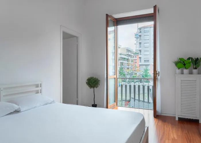 New! Lovely & Friendly In Center A *