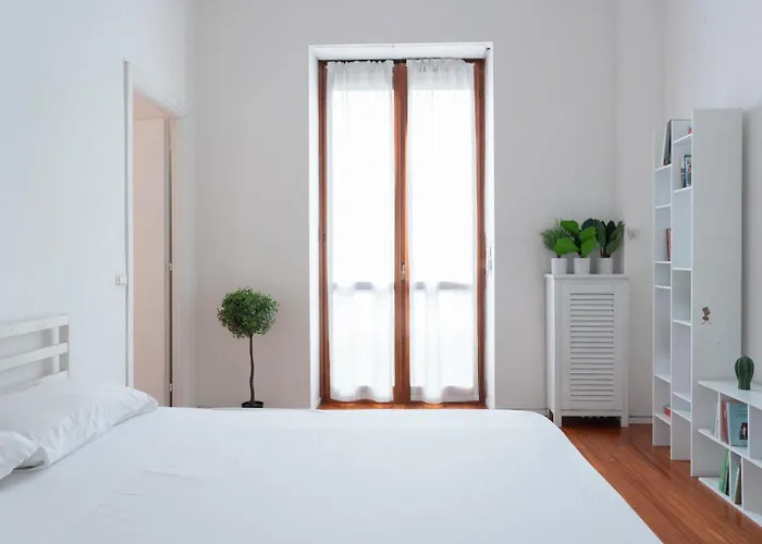 New! Lovely & Friendly In Center A Apartment