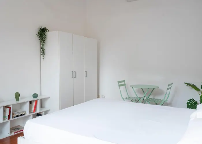 New! Lovely & Friendly In Center A