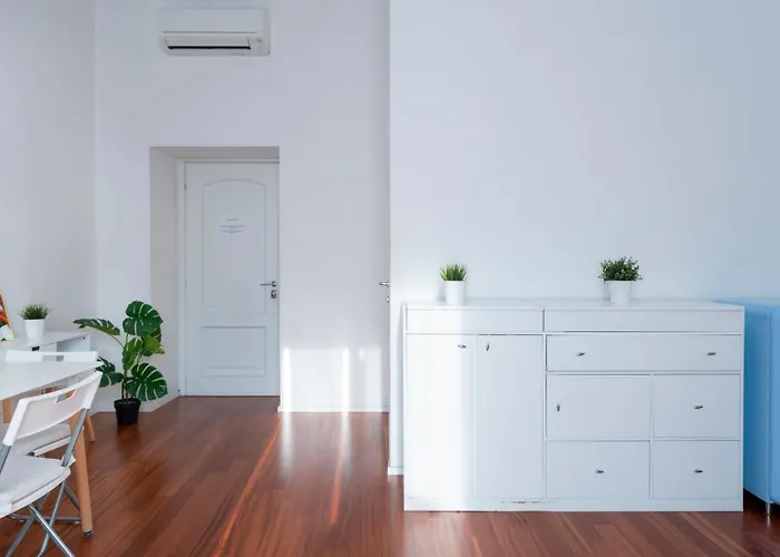 Apartment New! Lovely & Friendly In Center A *