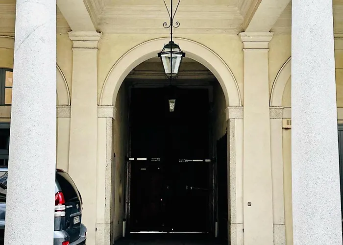 Appartamento Nerino House, Elegante E Tranquillo A 5 Minuti Dal Duomo *