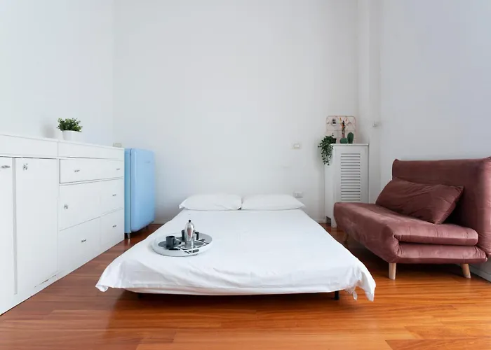 New! Lovely & Friendly In Center A Apartment Milan