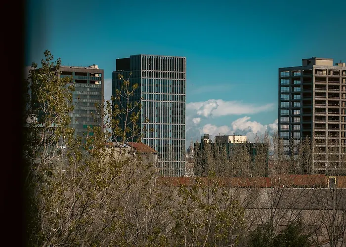 Wownavigli Apartment-sofa Bed Metro M4 Tram 2 *