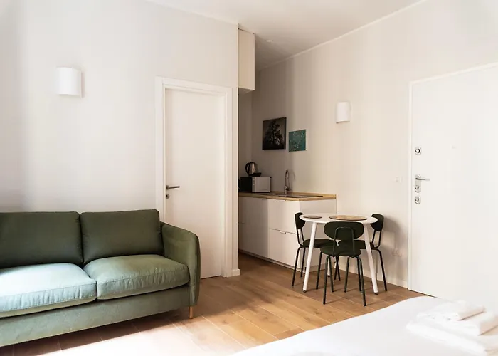 Youhosty - Ticinese 2 * Milaan