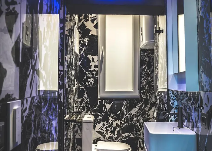 Wownavigli Apartment-sofa Bed Metro M4 Tram 2