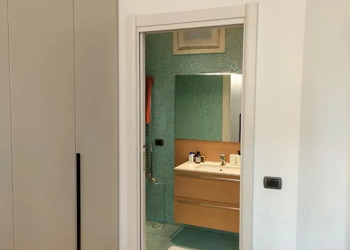 Esclusive & Elegant Loft, Duomo 10 Minutes Milan