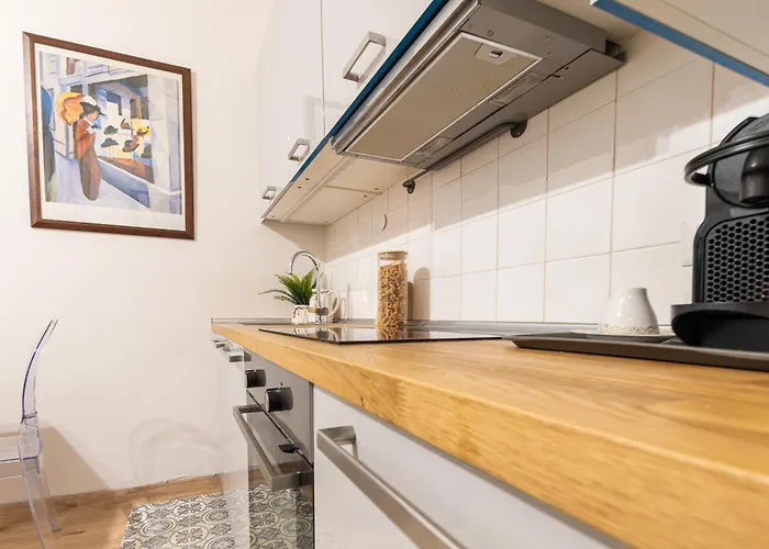 Design - Tricolore, Macedonio Melloni Apartmán