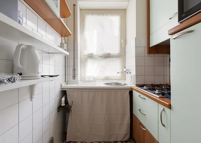 Gerusalemme M5 Yellow With Closed Balcony! Apartament