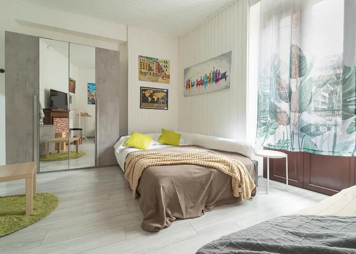 Art Design - Center * Milano