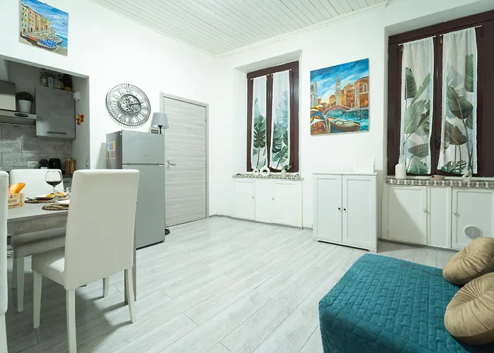 Art Design - Center * Milano