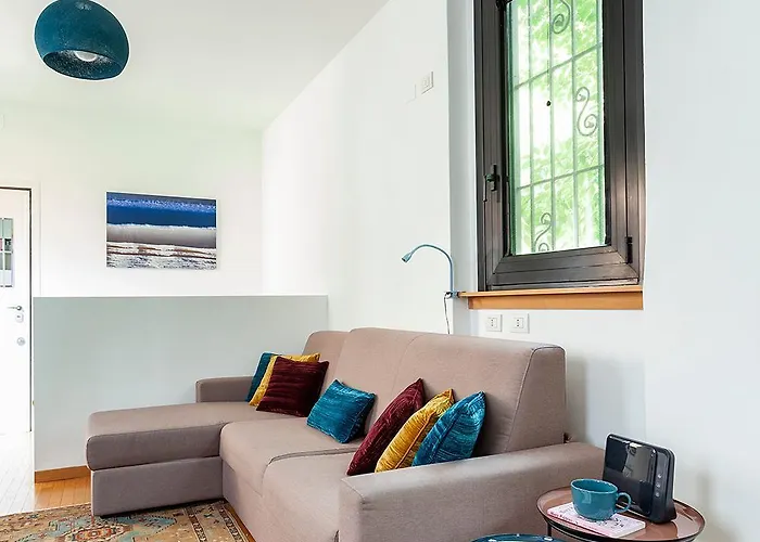 Duplex Luminoso In Zona Residenziale Apartment *