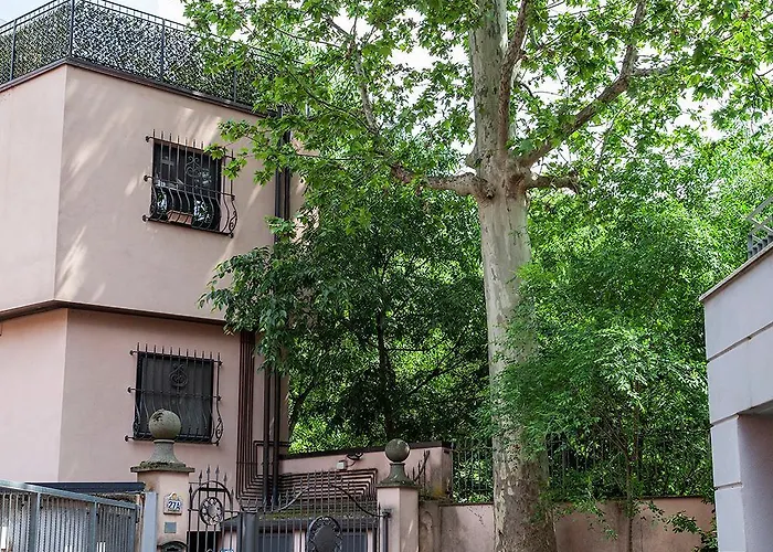 Duplex Luminoso In Zona Residenziale Milan