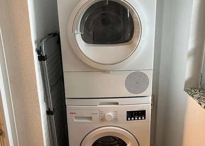 Bilocale Metro 4 - Linate Airport E Duomo 10 Min