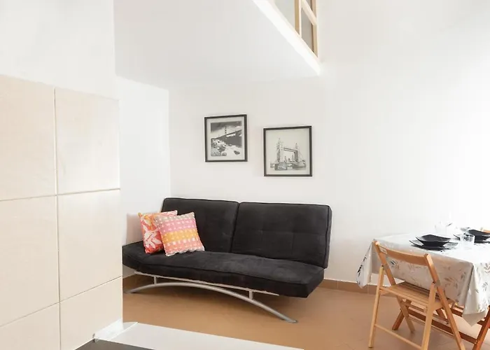 Cream Little - M1 - Center