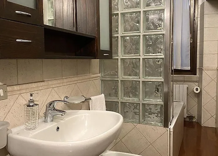 Meg 32 Three-room In The Heart Of Isola