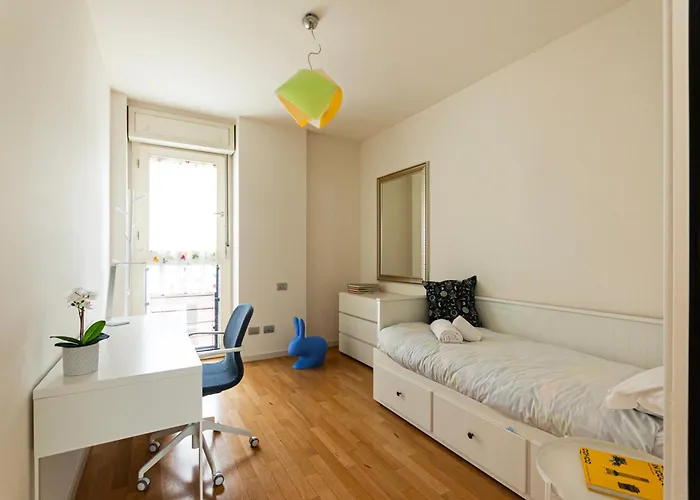 Youhosty - Savona 122 *