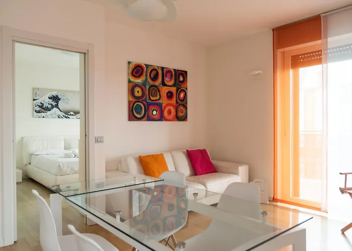 Youhosty - Savona 122 *