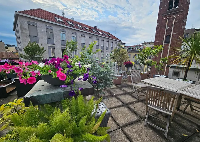 Exclusive Floor 2-bedroom Flat Lägenhet *