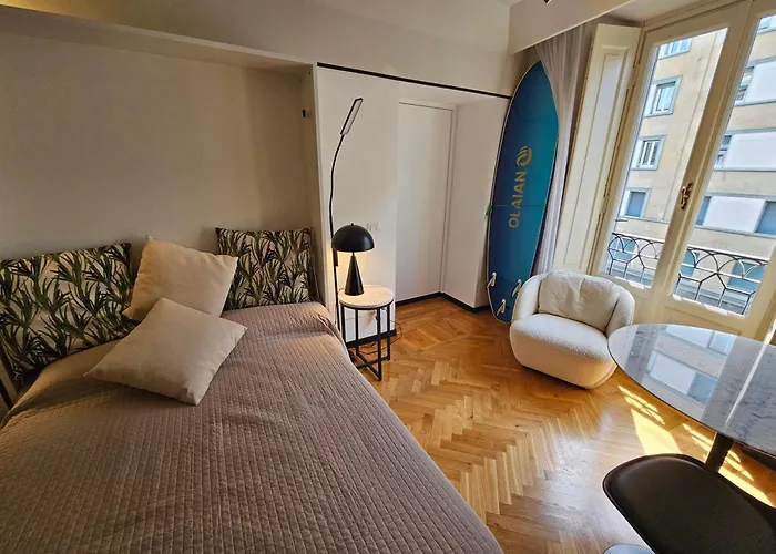 Lägenhet Exclusive Floor 2-bedroom Flat