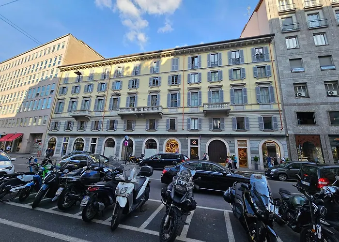 Exclusive Floor 2-bedroom Flat Lägenhet Milano