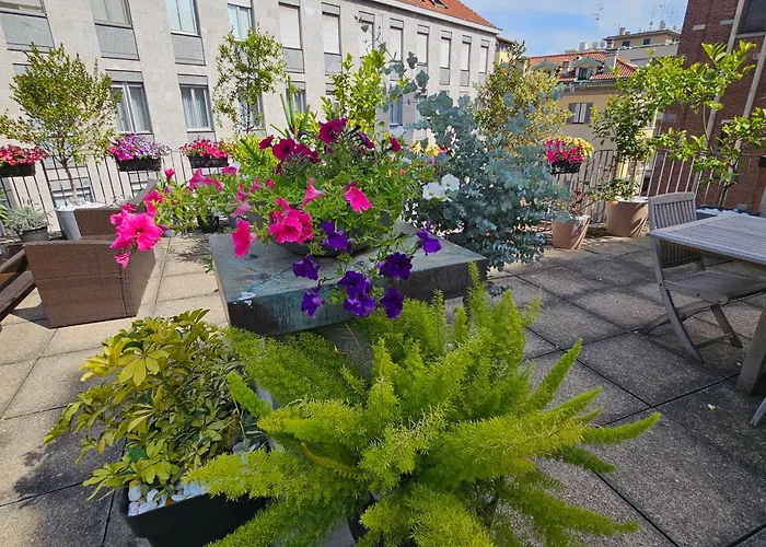 Exclusive Floor 2-bedroom Flat Lägenhet Milano