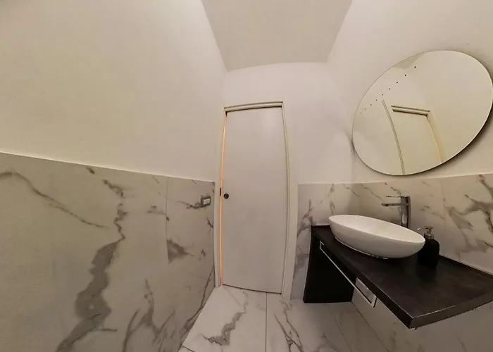 N&ghomesweethome Raffaelloelegante Ideale Affari Apartment *