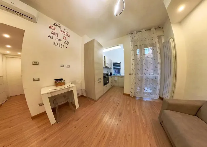 N&ghomesweethome Raffaelloelegante Ideale Affari * Mailand