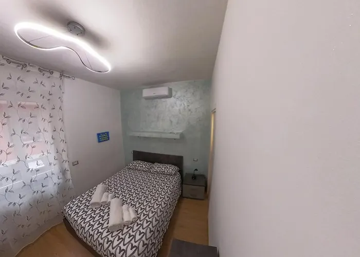 N&ghomesweethome Raffaelloelegante Ideale Affari Apartment *