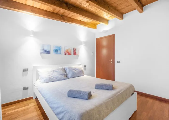 Tar5 -20 Minutes From Duomo- Design-elegant Apartment