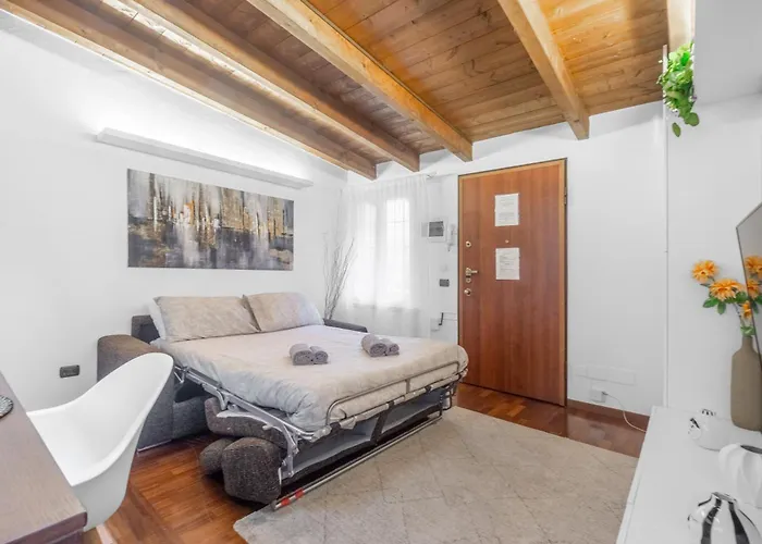 Apartment Tar5 -20 Minutes From Duomo- Design-elegant