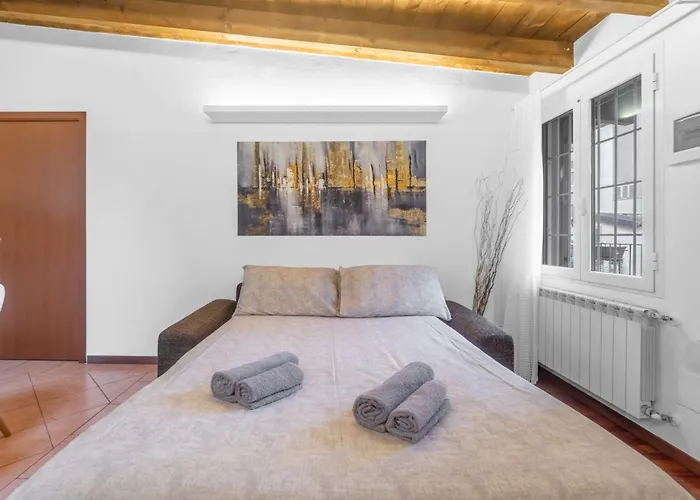 Tar5 -20 Minutes From Duomo- Design-elegant *