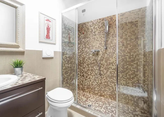 Tar5 -20 Minutes From Duomo- Design-elegant