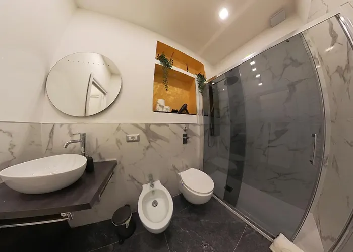 N&ghomesweethome Gogh Elegante E Confortevole *