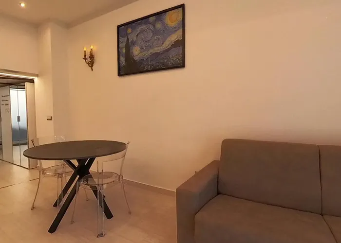 דירה N&ghomesweethome Gogh Elegante E Confortevole *