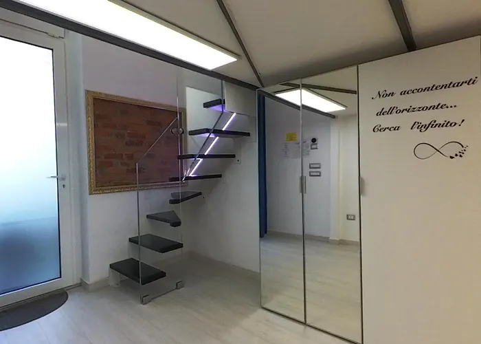 N&ghomesweethome Gogh Elegante E Confortevole