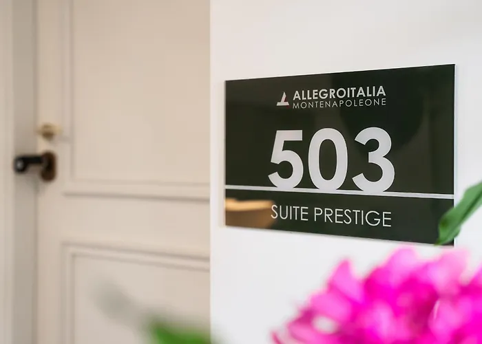 Allegroitalia Penthouse Montenapoleone Daire *