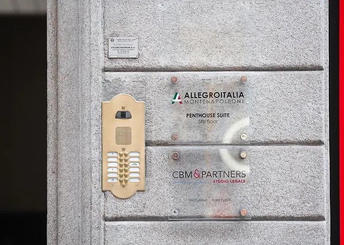 Allegroitalia Penthouse Montenapoleone Lejlighed