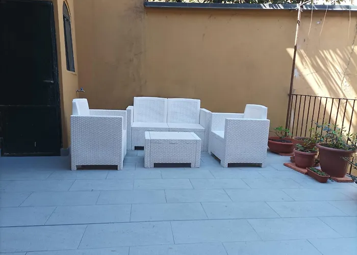 La Corte Di Emily Ap. 2 3*