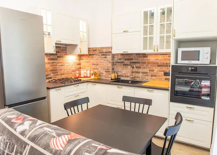 Accogliente A Pochi Passi Dalla Metro, San Siro E Con Aria Condizionata Milano