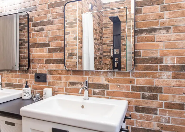 Accogliente A Pochi Passi Dalla Metro, San Siro E Con Aria Condizionata Milano