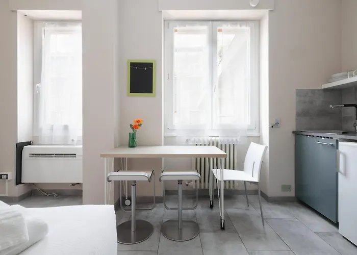 Hostmate - - Sammartini's Studio- شقة ميلان