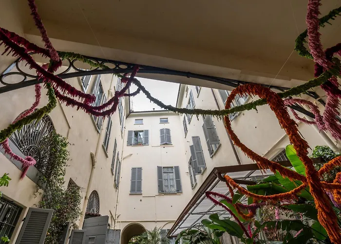 Nerino House, Elegante E Tranquillo A 5 Minuti Dal Duomo * Milan
