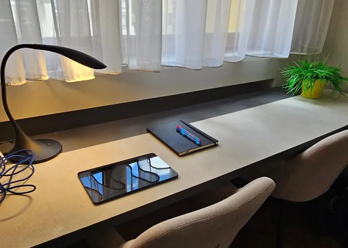 Exclusive Floor 2-bedroom Flat