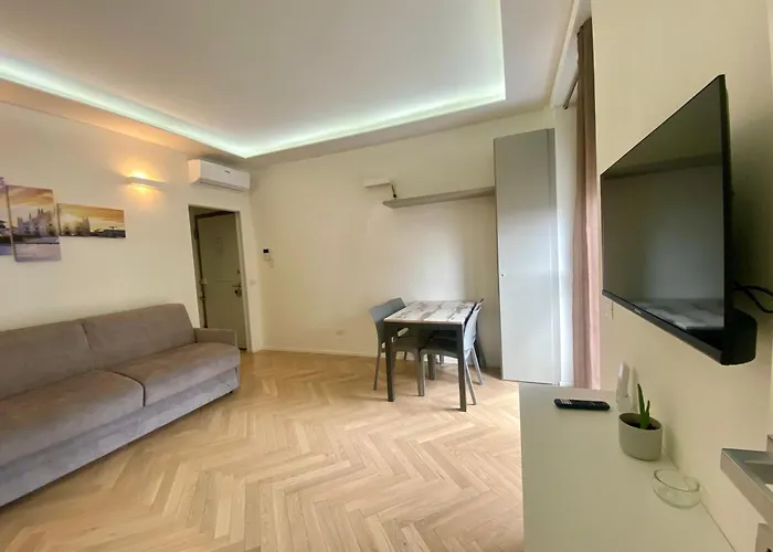 Apartmán Sky View -porta Nuova- 2 Con Balcone *