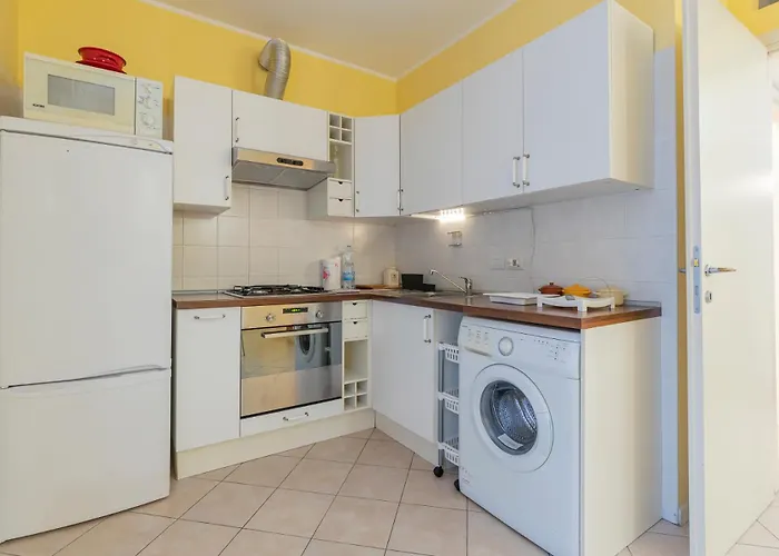 Appartement Xenia - Spacious Three-room 10 Min From Linate
